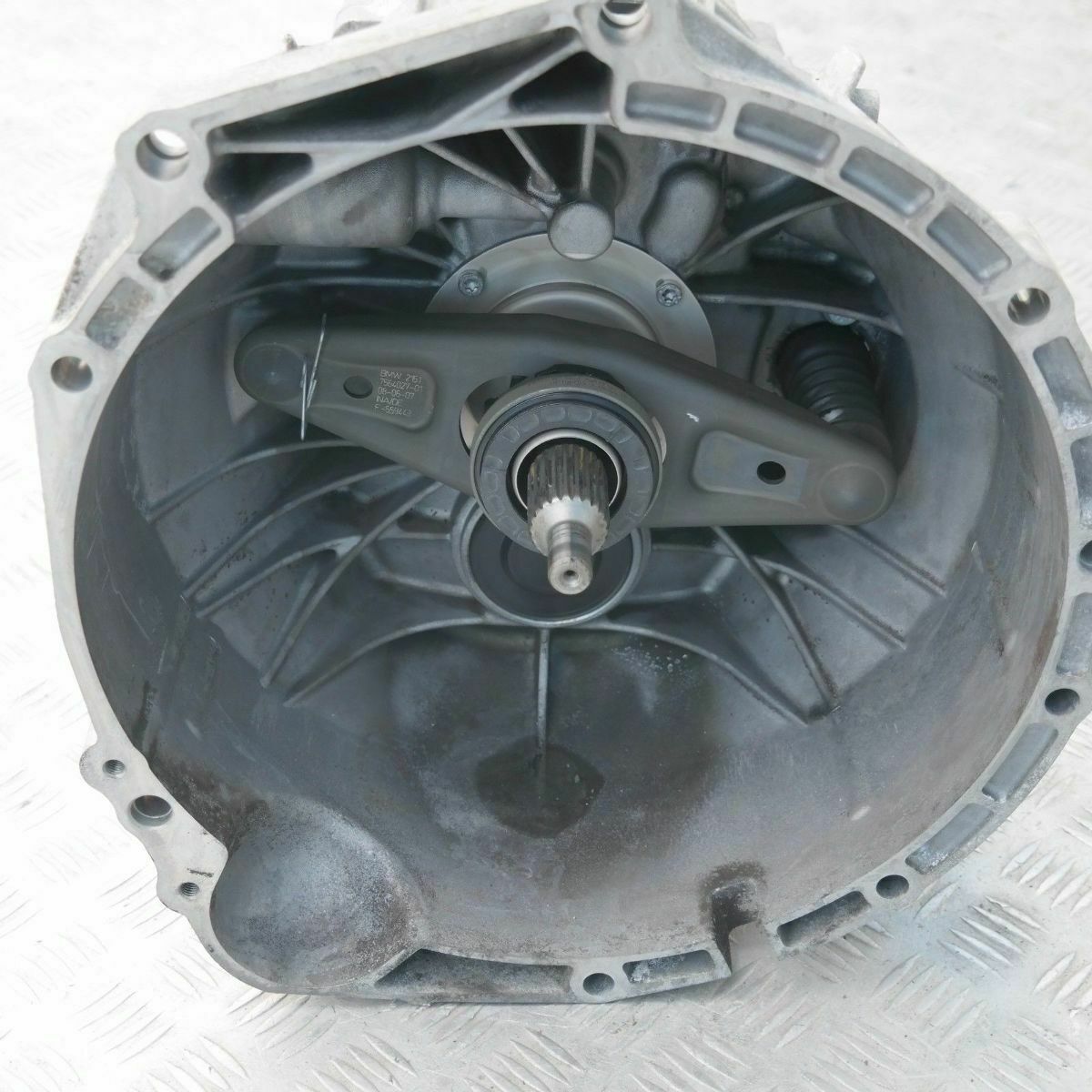 BMW E81 E82 E87 E90 E91 LCI 120d 320d N47 6 Gang Getriebe H011 GS6-37DZ GARANTIE