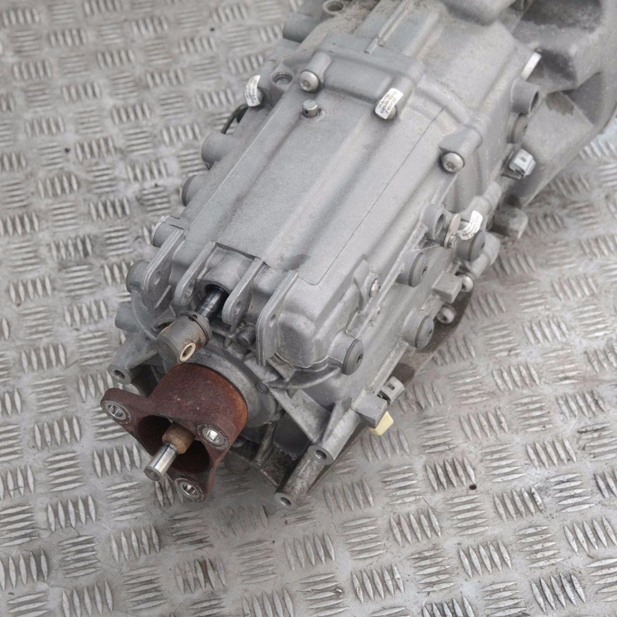 *BMW E60 E87 E90 120d 320d 520d M47N2 Schalt Getriebe GS6-37DZ H015 GARANTIE