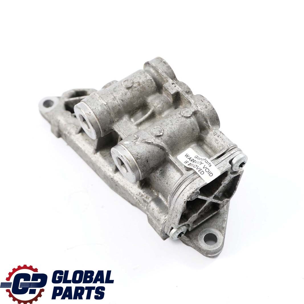 BMW 1 3 E82 E90 E91 E92 N54 Benzin Thermostat Gehäuse Halter 7573212