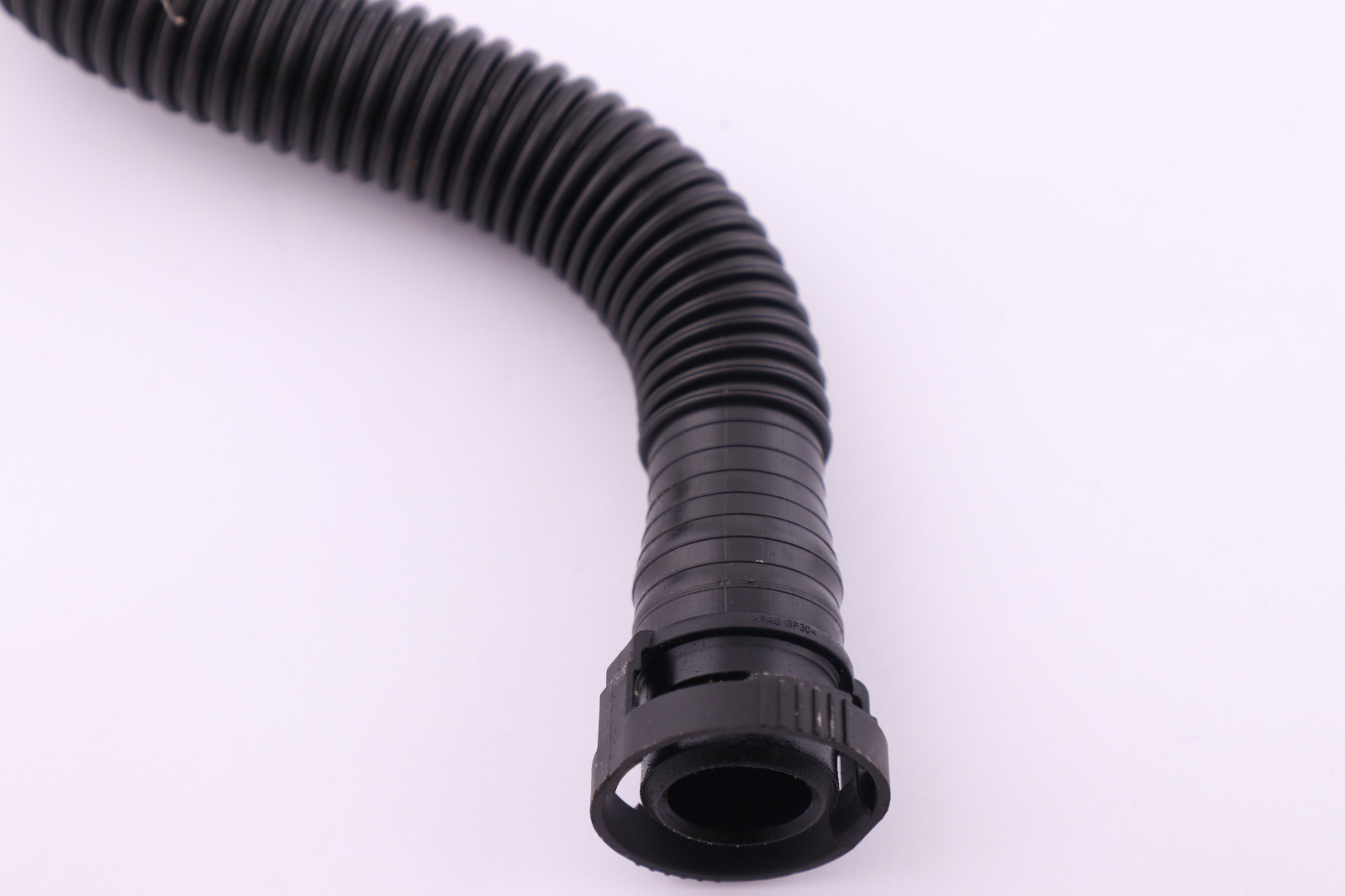 BMW 1 3 Series F20 F21 F30 LCI Engine Vent Hose Pipe Line 7608144