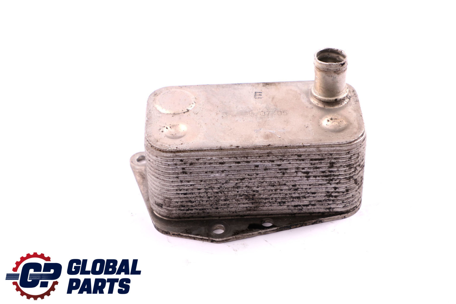 *BMW E60 E87 E90 E91 Motor M47N2 Wärmetauscher Ölkühler Kühler Kühlung 77876