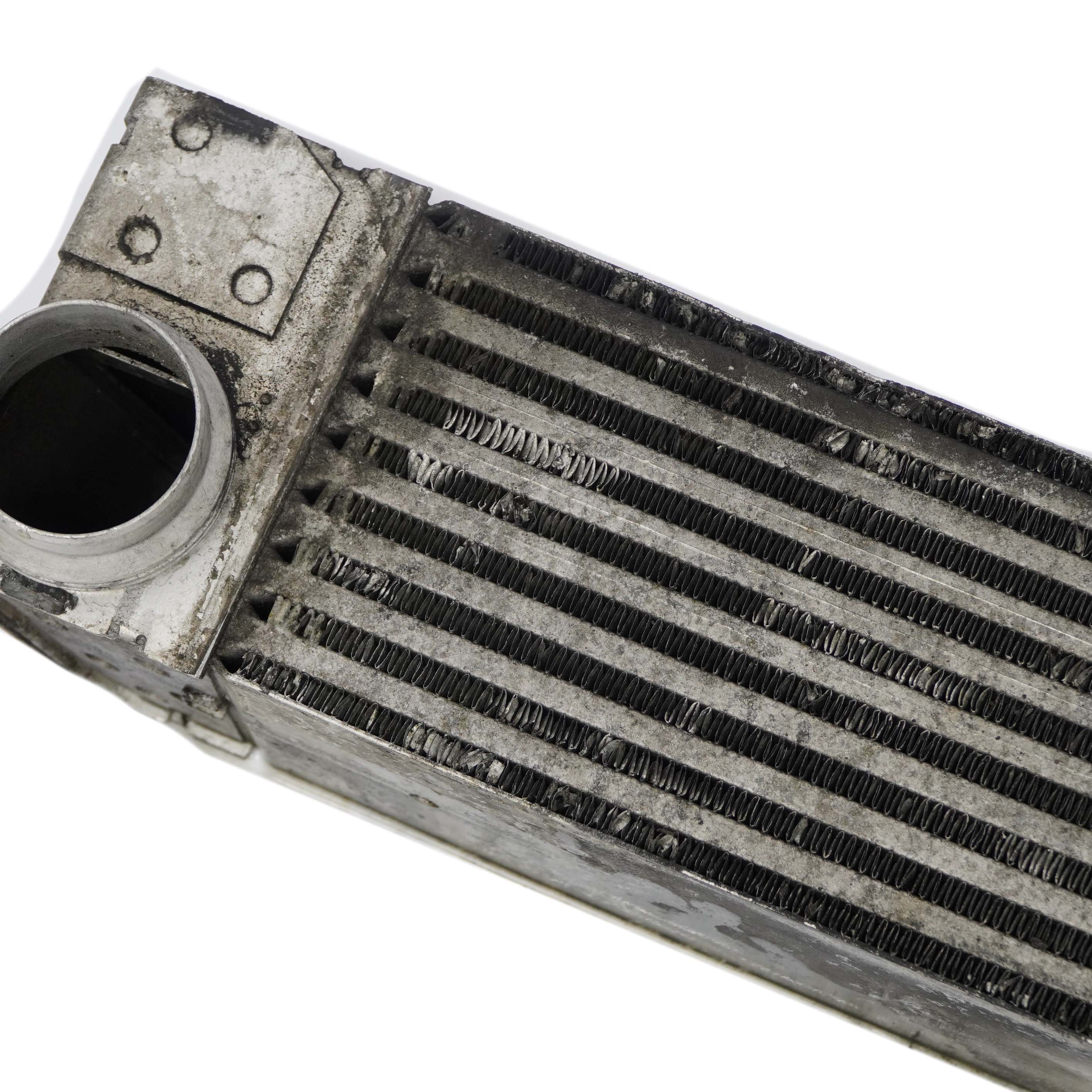 BMW 7 er E65 730d M57N Ladeluftkühler Ladeluft Kühler Intercooler 7790846