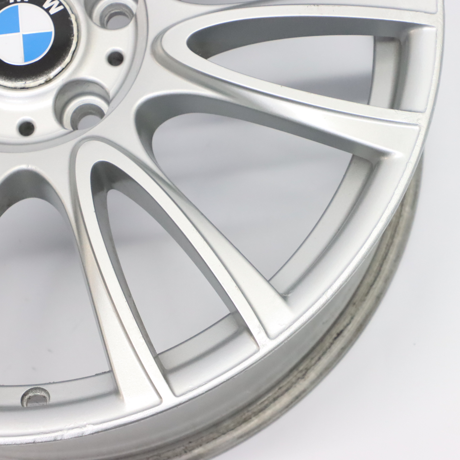 BMW F30 F31 F32 Silberne Leicht metall felge vorne 19" 8J V Speiche 439 7845865