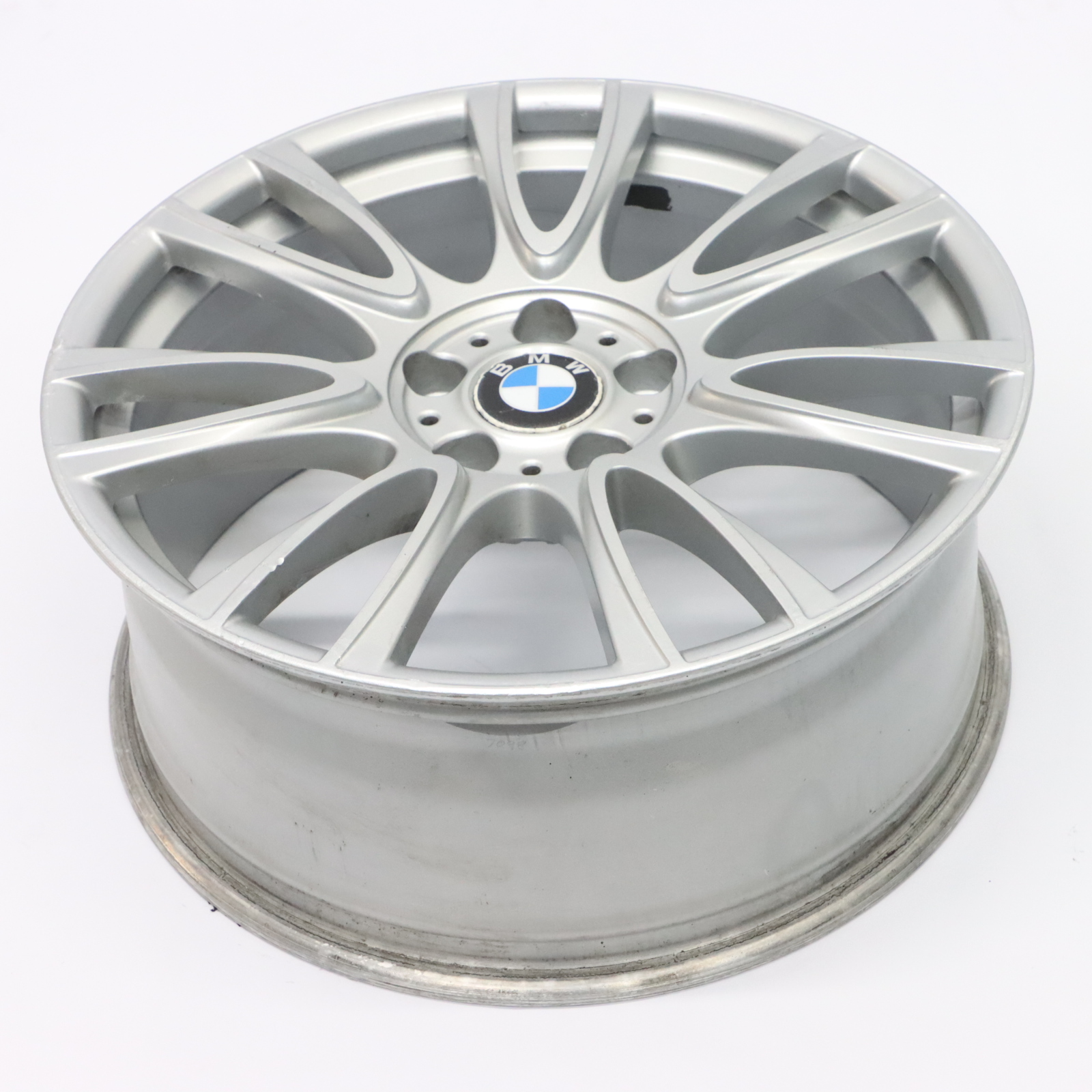 BMW F30 F31 F32 Silberne Leicht metall felge vorne 19" 8J V Speiche 439 7845865