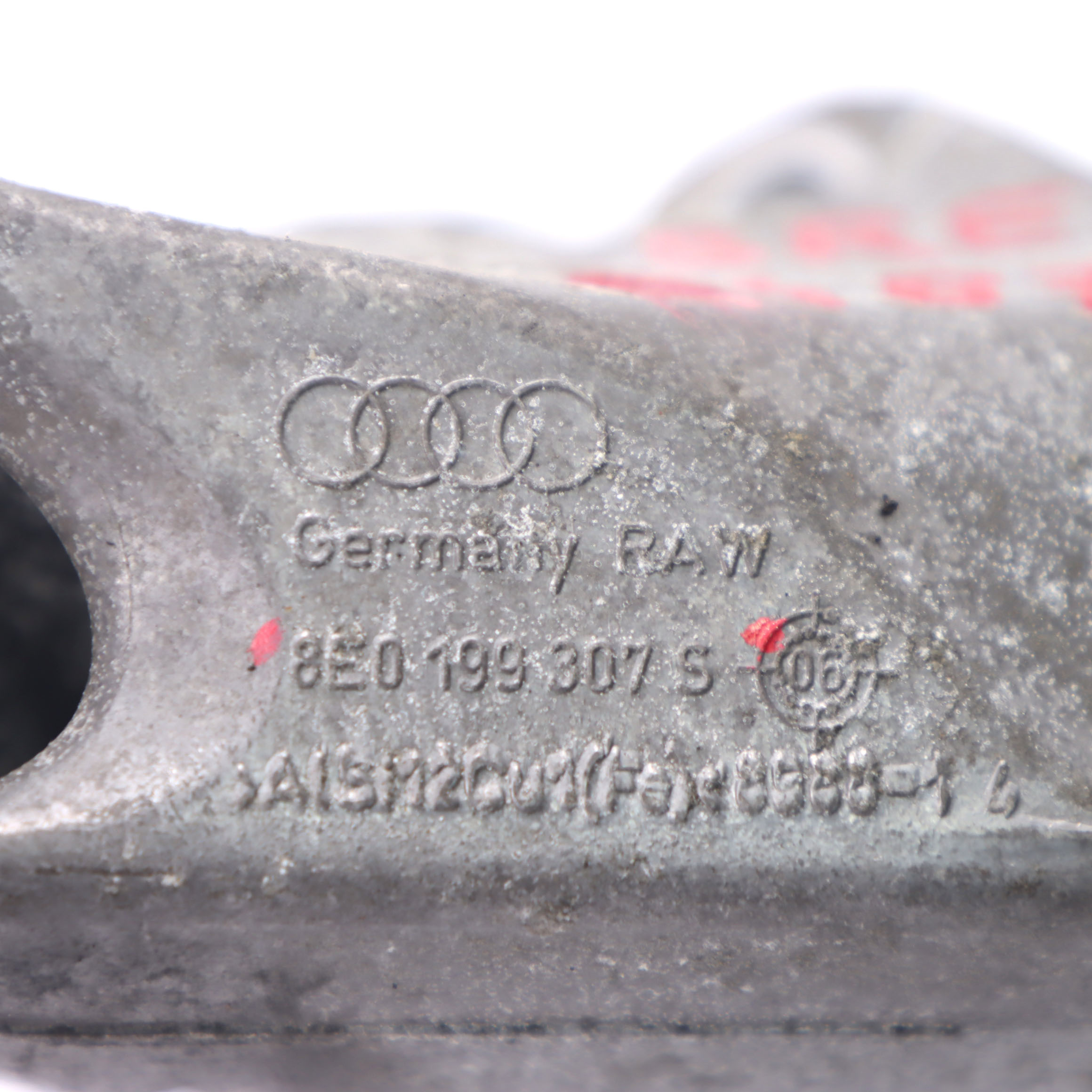 Motorhalterung Audi A4 B7 2.0 TDI BRE Diesel Halterung Träger 8E0199307S