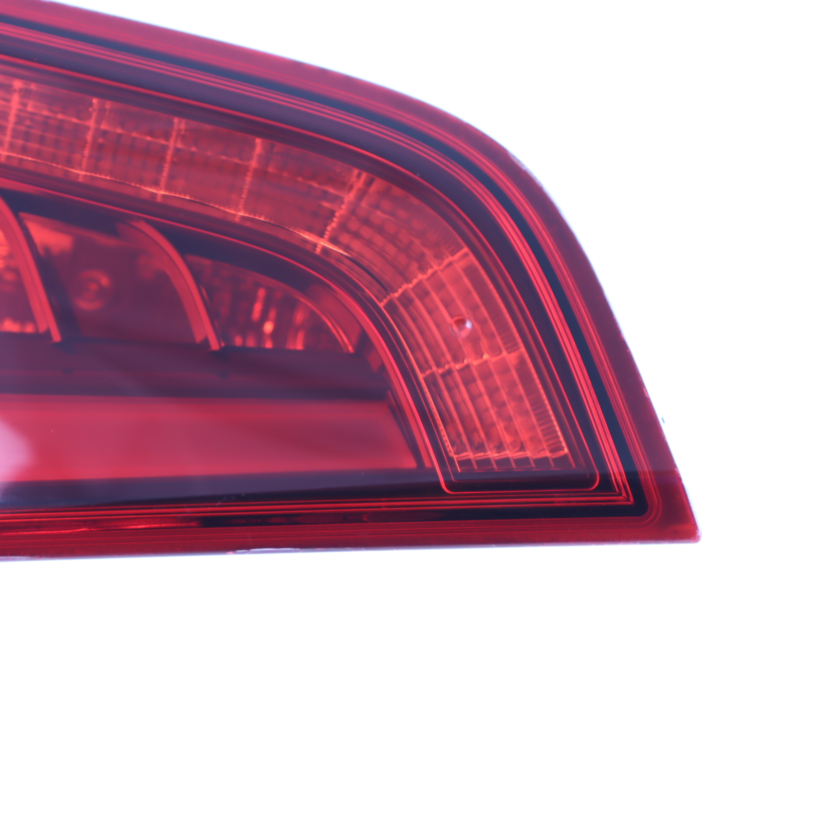 Audi A3 8V Heck Klappe innere Rücklicht Lampe Links 8V4945093A