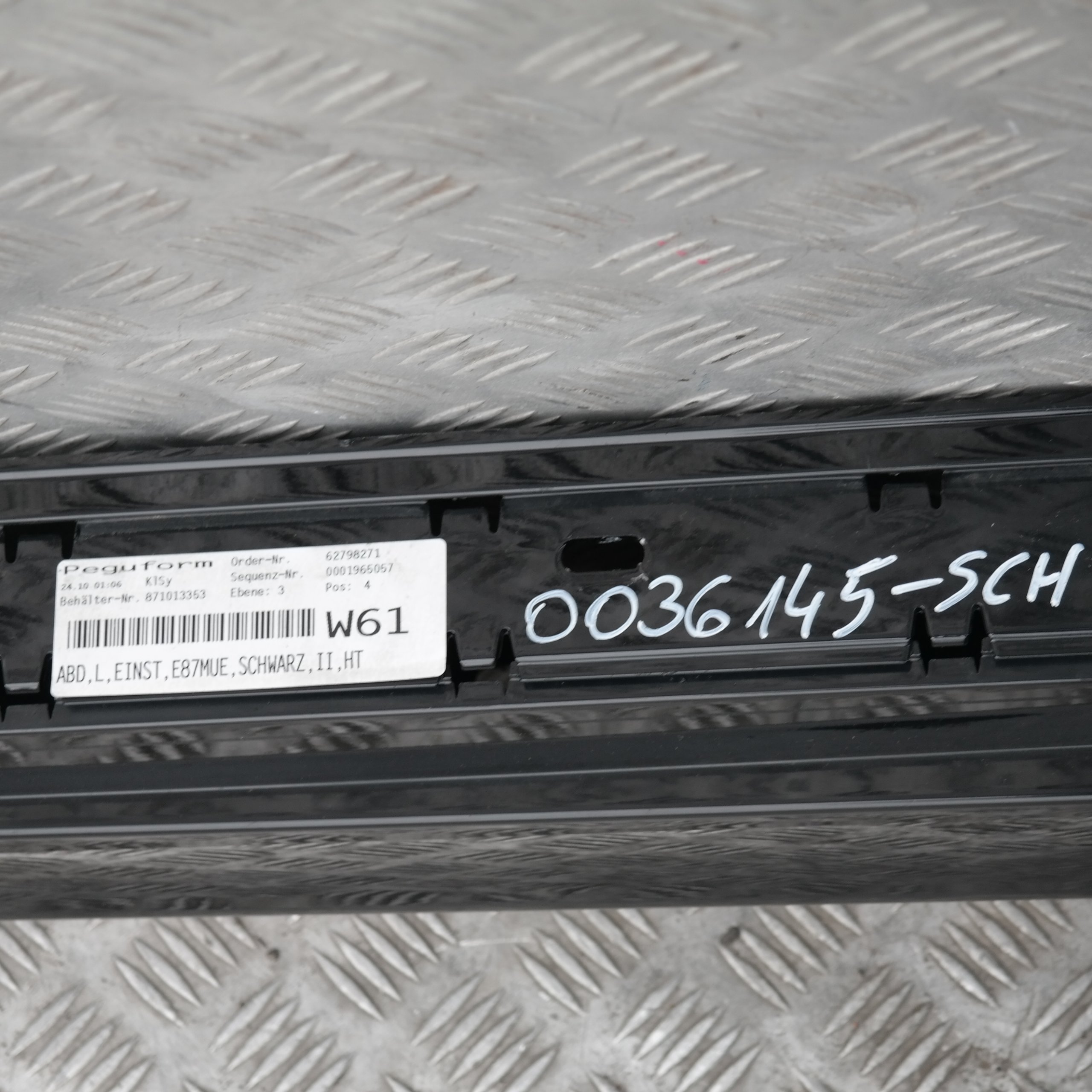 BMW 1 er E87 LCI Schwellerleiste Blende Schweller links Schwarz 2