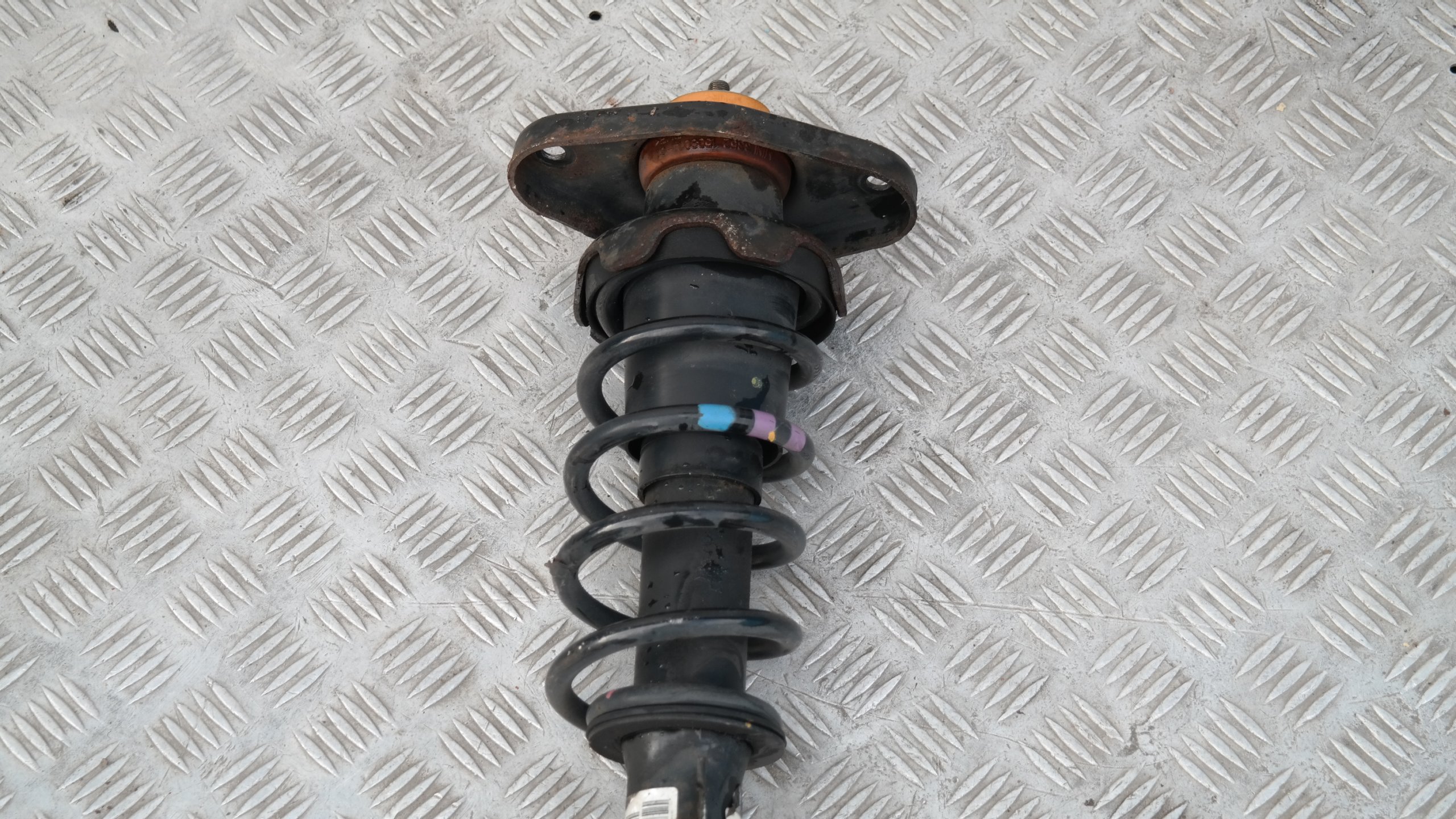 BMW Mini R57 Cabrio Federbein hinten recht Hinterachse Stoßdämpfer 33526853969