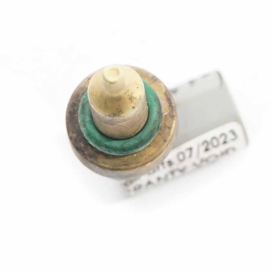 Mercedes W176 W205 W213 W222 Coolant Temperature Sensor A0009056102