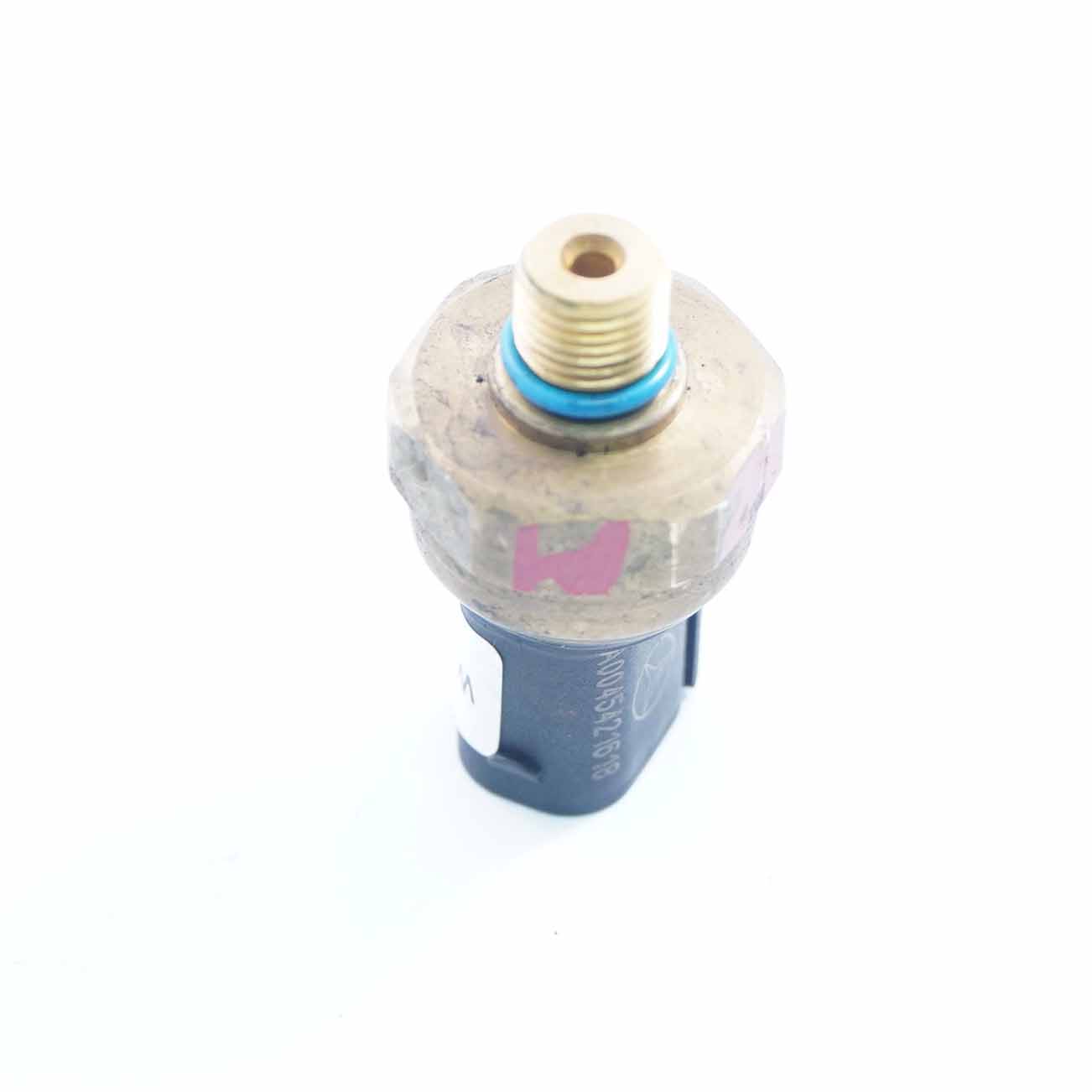 Mercedes W204 W211 W212 W906 Kraftstoffdruck-Rail-Sensor A0045421618