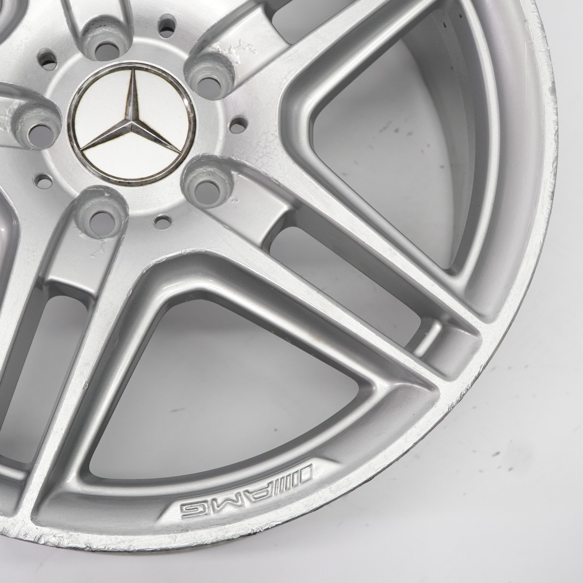 Mercedes W204 AMG Vorderseite Silber Felge 18" ET:50 8J A2044014102