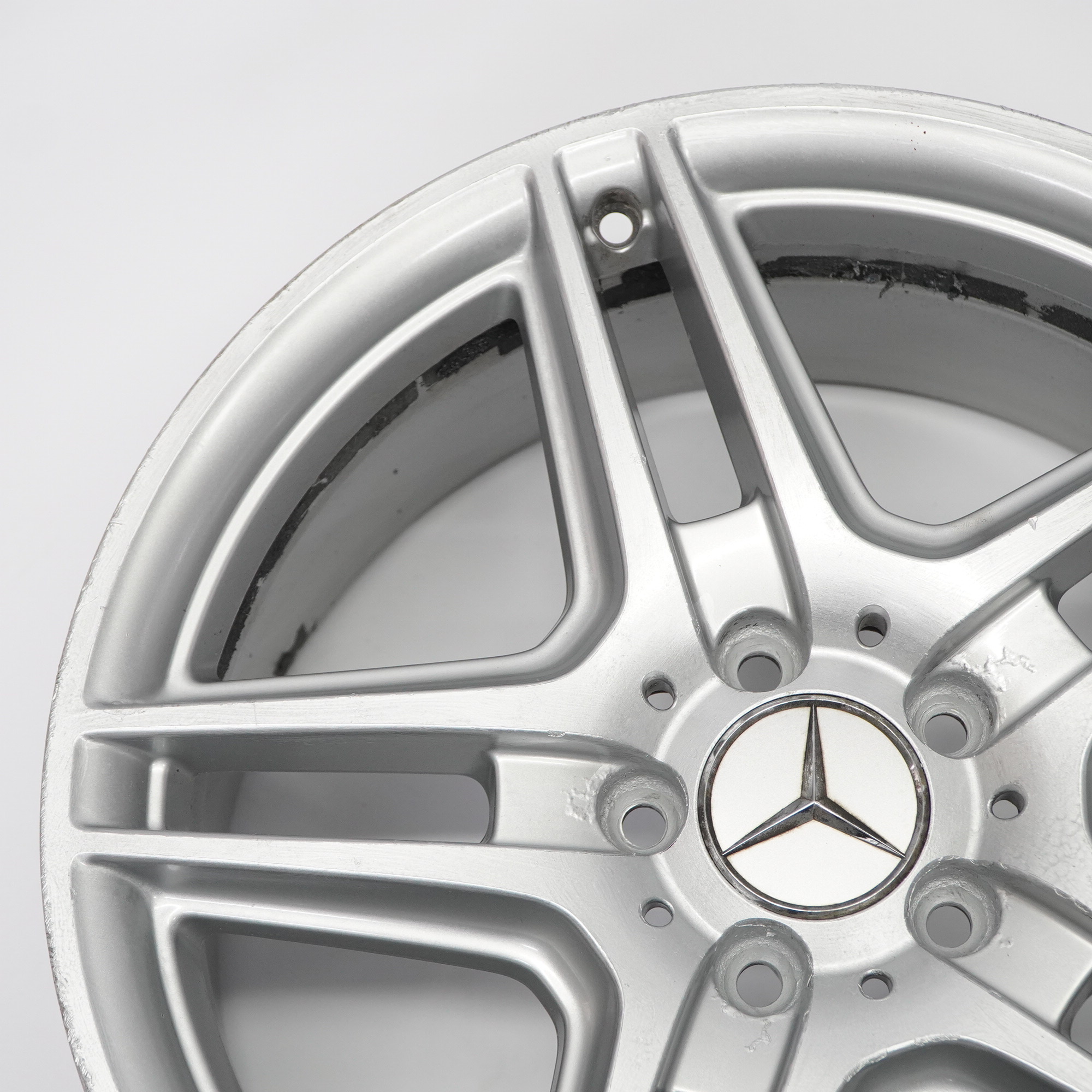 Mercedes W204 AMG Vorderseite Silber Felge 18" ET:50 8J A2044014102