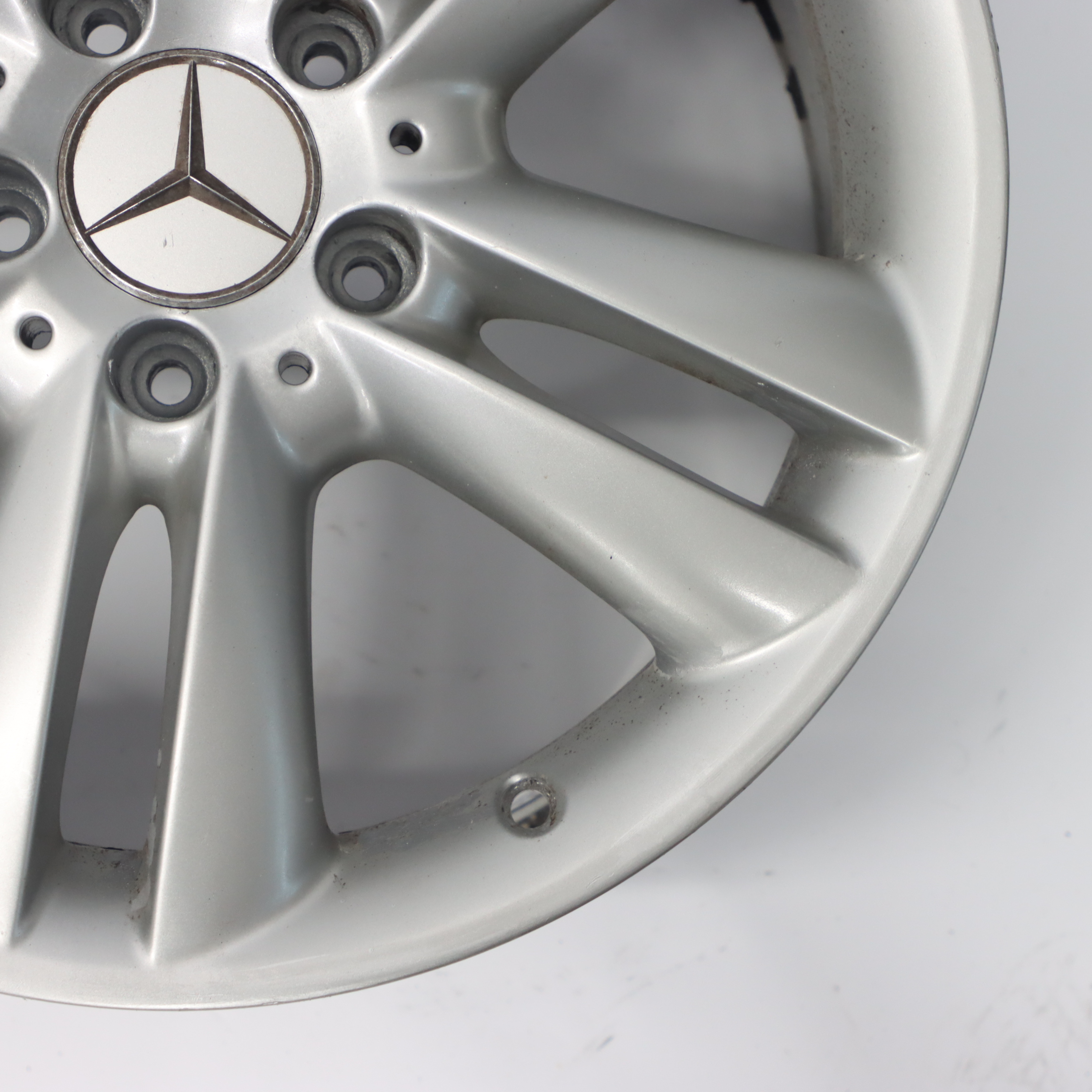 Mercedes C209 Silberne Leicht metall felge 17" 7.5J ET:36 A2094014102