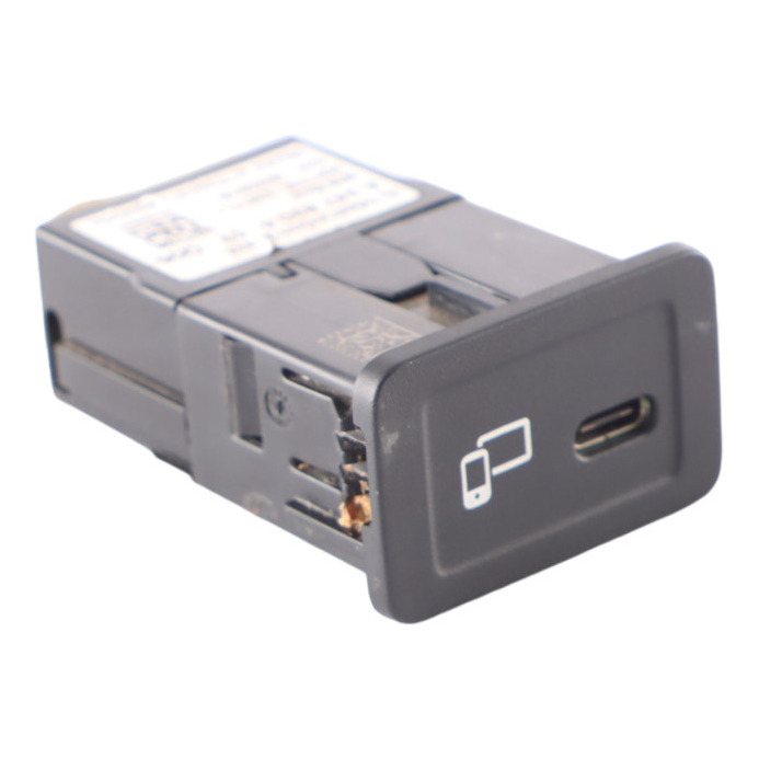 Mercedes W907 Aux USB Anschlussbuchse A2478204102