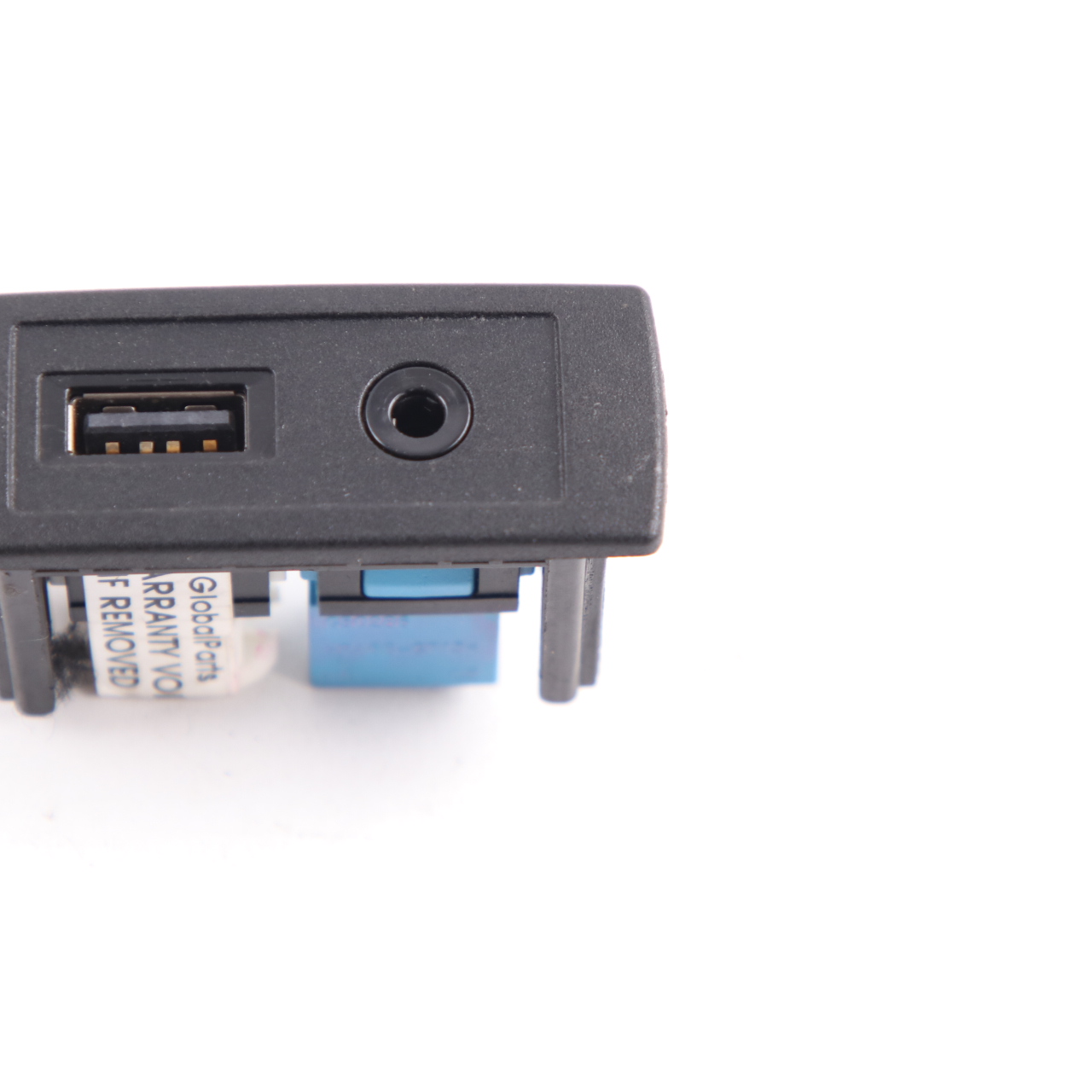 Mercedes Sprinter W906 Stecker AUX USB Adapter Anschlussbuchse A4478200087