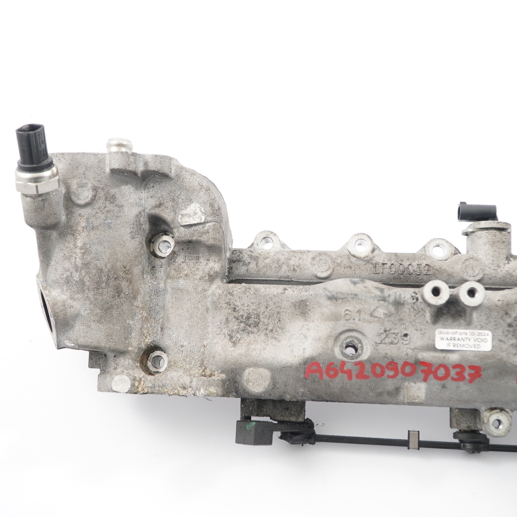 Ansaugkrümmer Mercedes W204 OM642 Diesel V6 Motor Linker Krümmer A6420907037