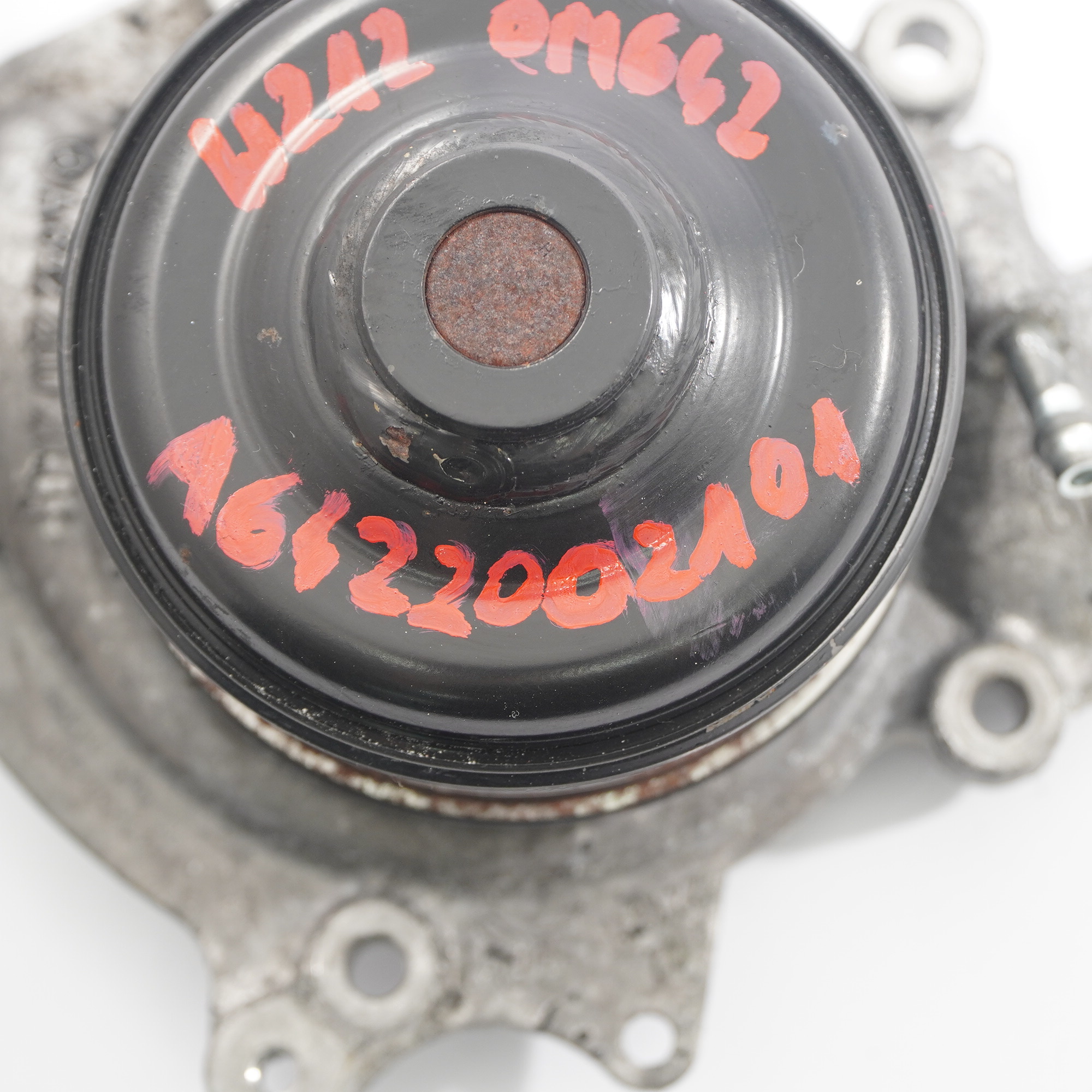 Mercedes W212 OM642 Diesel motor Wasser pumpe Kühlmittel Wasser A6422002101