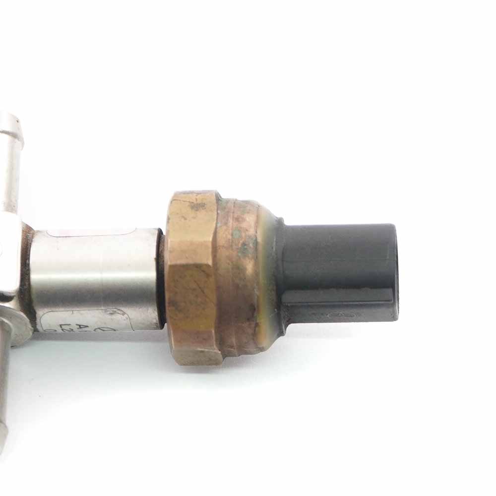 Mercedes W176 W246 Diesel Fuel Pressure Sensor A6450700081