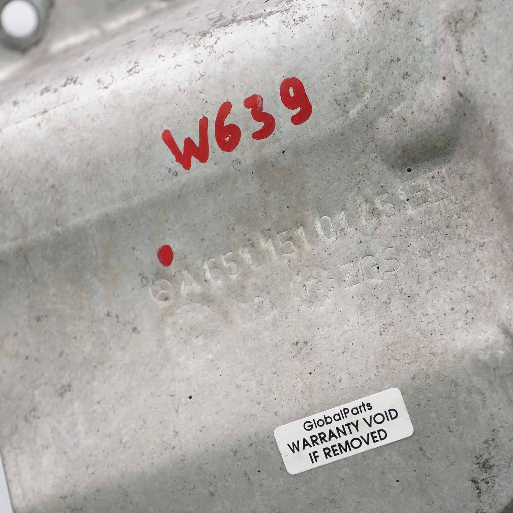 Mercedes Vito W639 Starter Halterung Wärmeschutzblech Abdeckung A6511510145