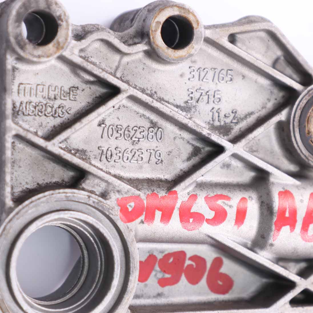 Kühlgerätegehäuse Mercedes W906 Ölfilter Diesel OM651 A6511801310