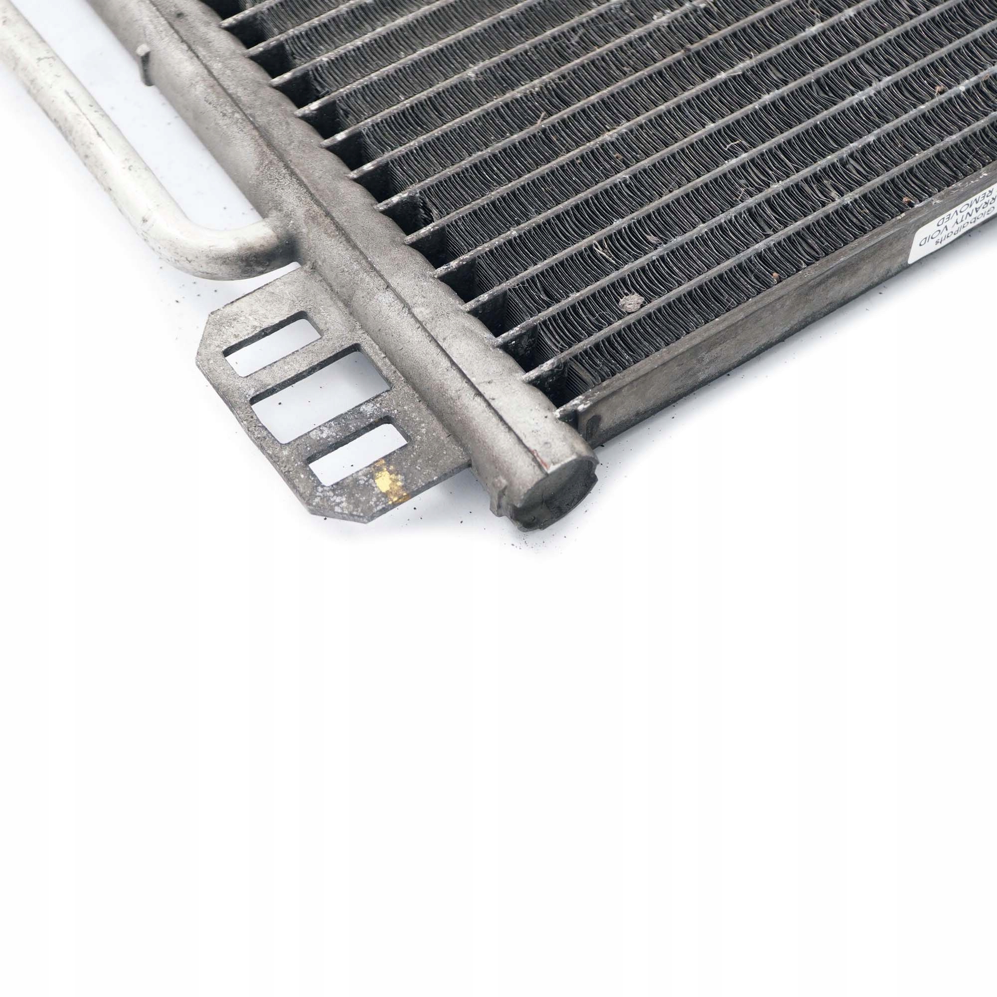 Mercedes-Benz C-Klasse W203 Motorkühlung Kühler Radiator Benzin A2035000503