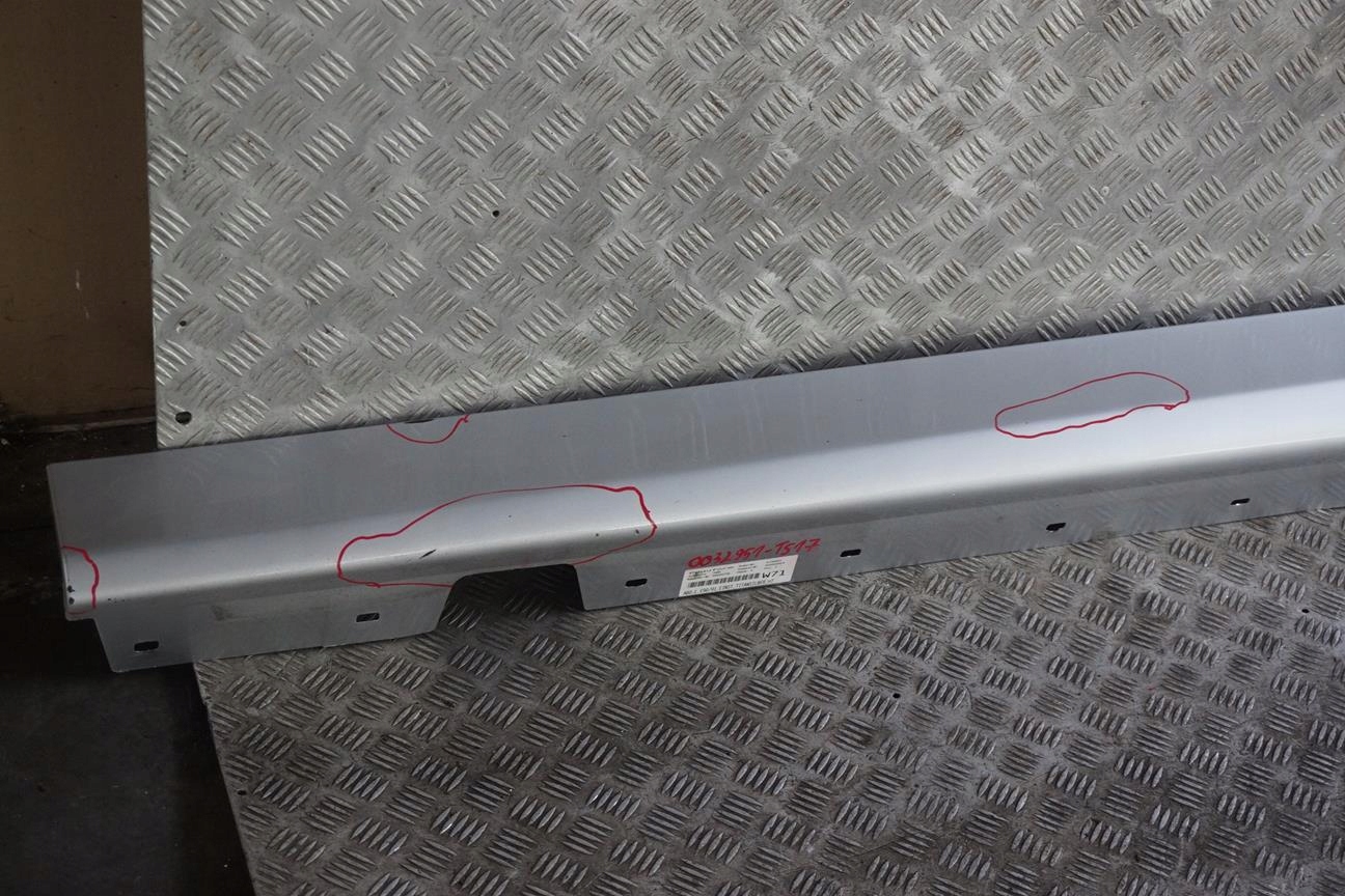 BMW 3 Series 17 E90 E91 Sill Side Skirt Left N/S Titansilber Silver Metallic