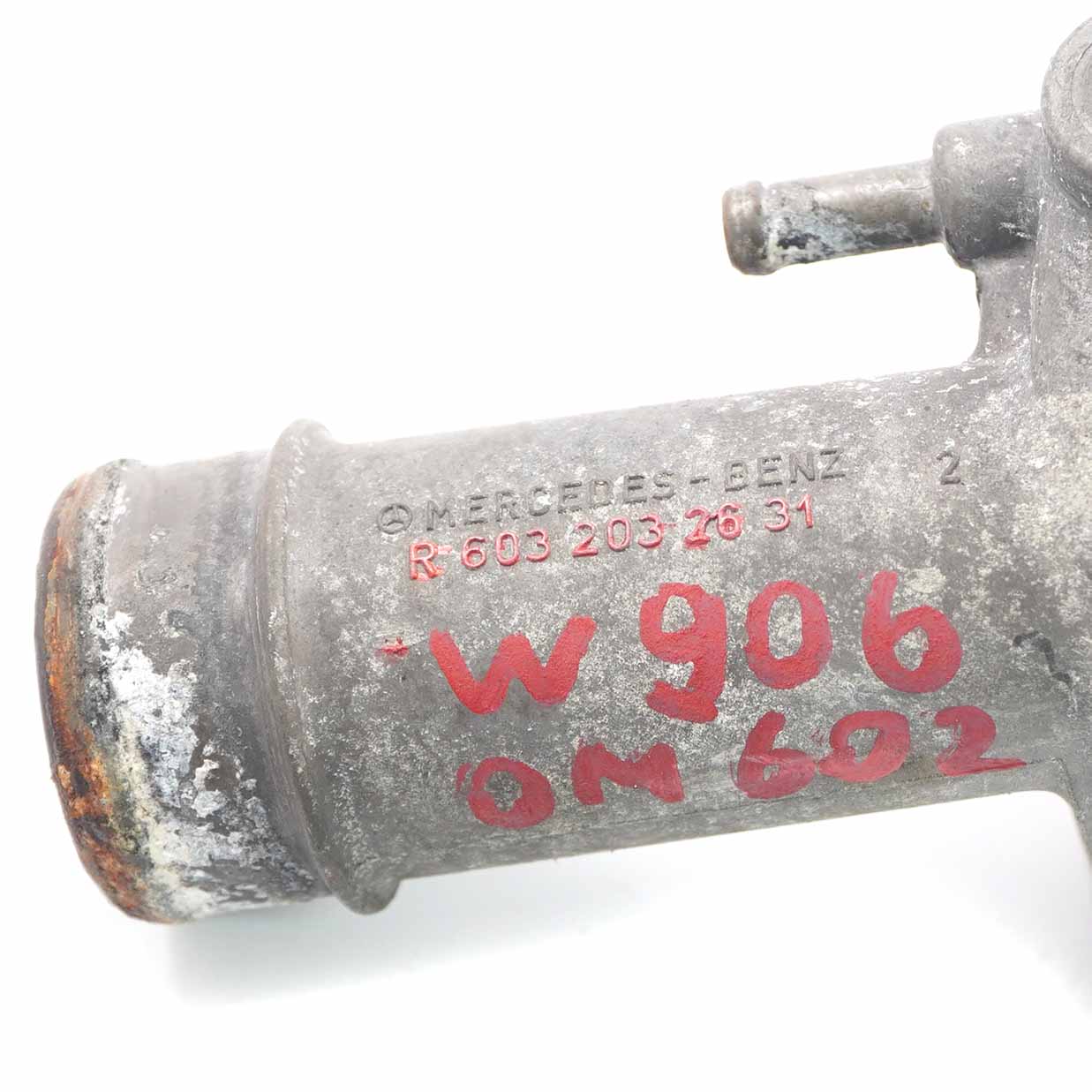 Mercedes W906 OM602 Motor Kühlmittel Flansch Verbinder Schlauch R6032032631